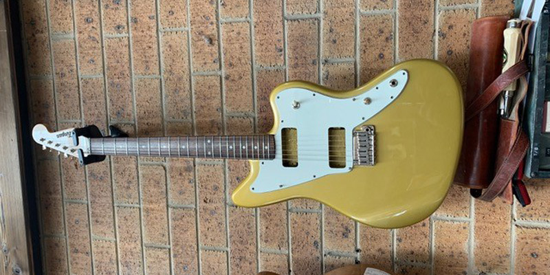 Clingan 'Goldfinger' guitar