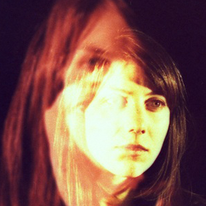 https://www.pbsfm.org.au/sites/default/files/images/Julia-Holter.jpg