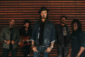 https://www.pbsfm.org.au/sites/default/files/images/Michael_Franti_Spearhead_PBS.jpg