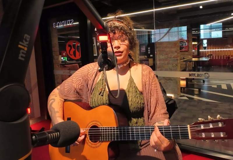Kee'ahn - 'Love The Way I Love' live on The Breakfast Spread October 27, 2025