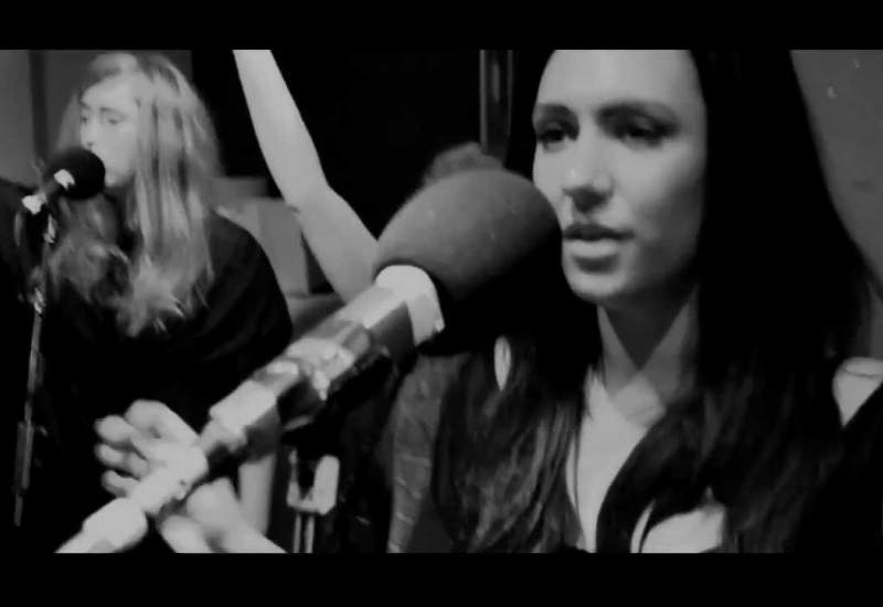 PBS 106.7FM's Studio 5 Live - Clairy Browne & the Bangin' Rackettes