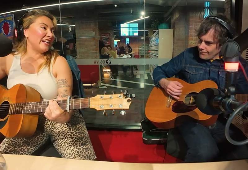 Ella Hooper - 'Bad Word' live on 5ft High & Rising, May 17, 2025
