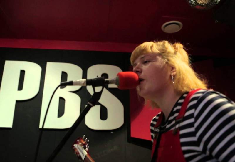 Loose Tooth 'Bites Will Bleed' - PBS 106.7FM's Studio 5 Live