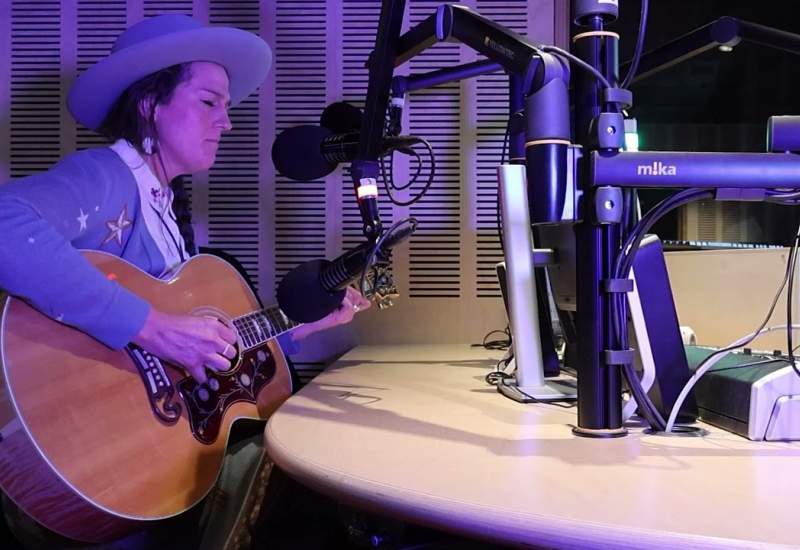 Kerryn Fields - 'Fork In The Road' live on What The Folk! July 11, 2024