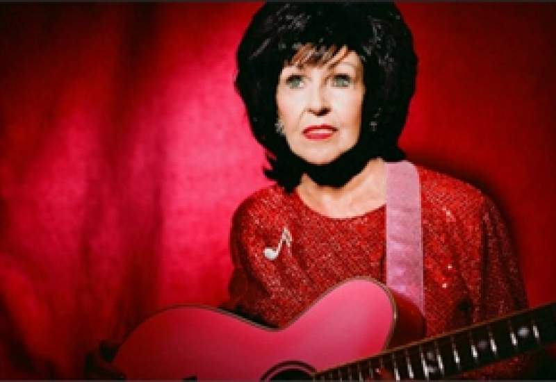 http://pbsfm.org.au/sites/default/files/images/wandajackson.jpg